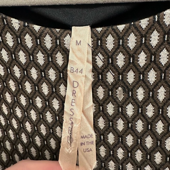 B44 Dressed Fitted Sheath Dress Sleeveless Geometric Knit M pullover black brown - Picture 9 of 9